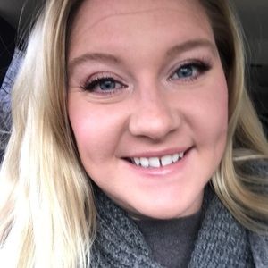 Meet your Posher, Dani